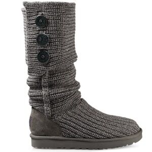 UGG- Classic Cardy Boot size 9